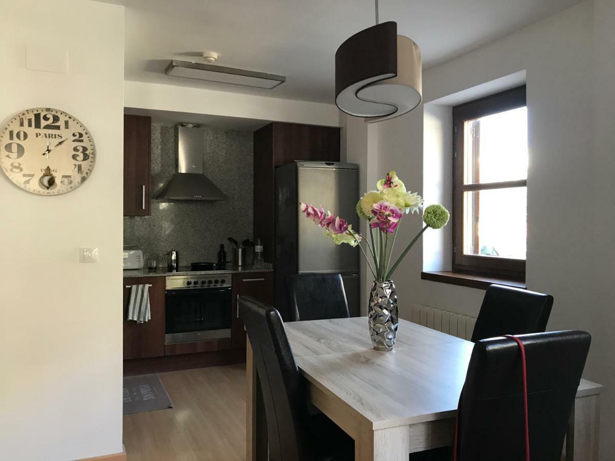 Apartamento En Бенаске Экстерьер фото