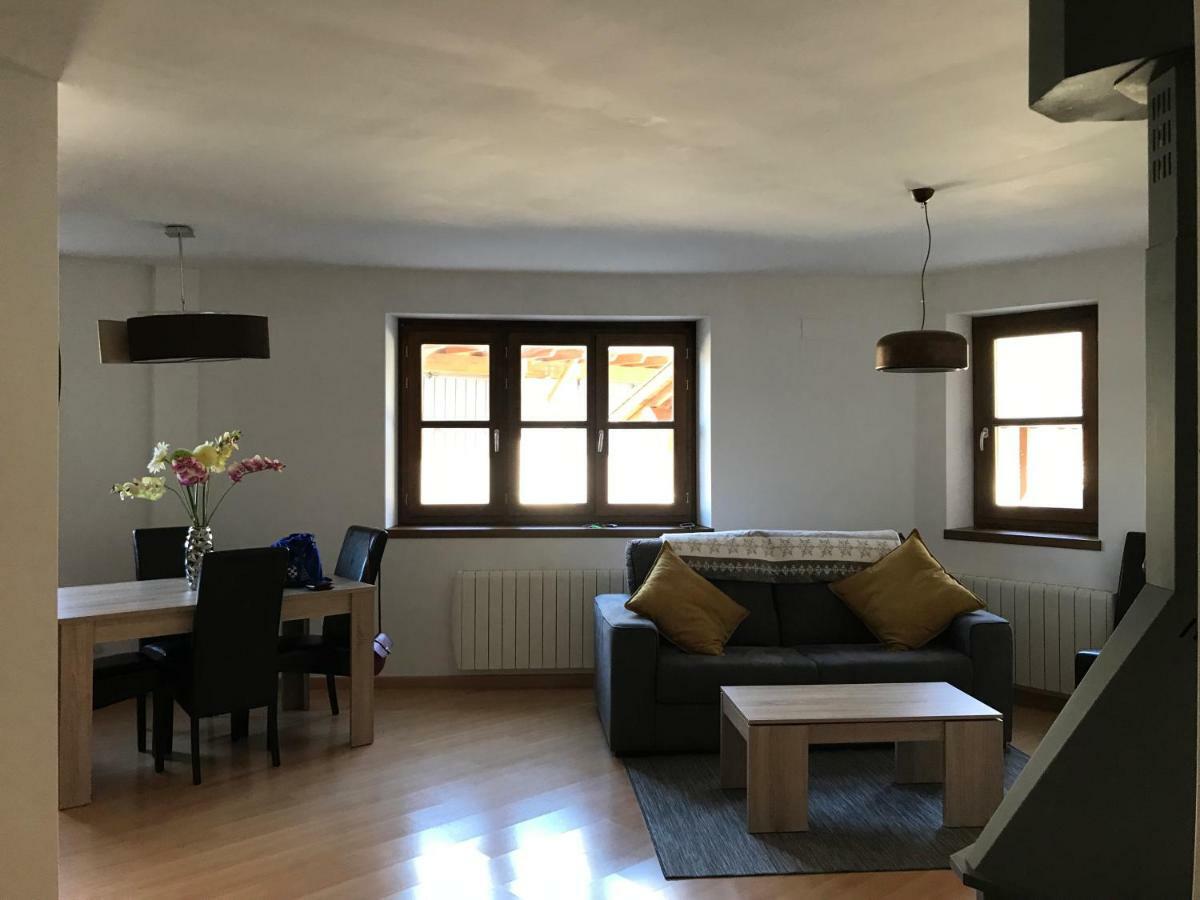 Apartamento En Бенаске Экстерьер фото